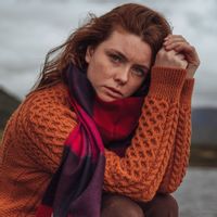 John Hanly Merino Wollen Sjaal Rood Roze Marineblauw Blokruit