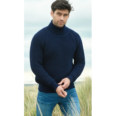 Foto van Aran Crafts roll collar fishermans rib- navy