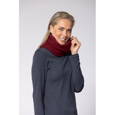 Noble Wilde Neck Warmer Sangria Foto van Noble Wilde Neck Warmer Sangria