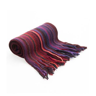 The Scarf Company Sjaal Deep Red Foto van The Scarf Company Sjaal Deep Red