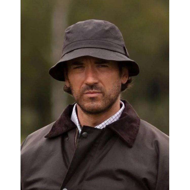 Walker & Hawkes Bucket Wax Hoed – Klassieke Gewaxte Vissershoed Bruin