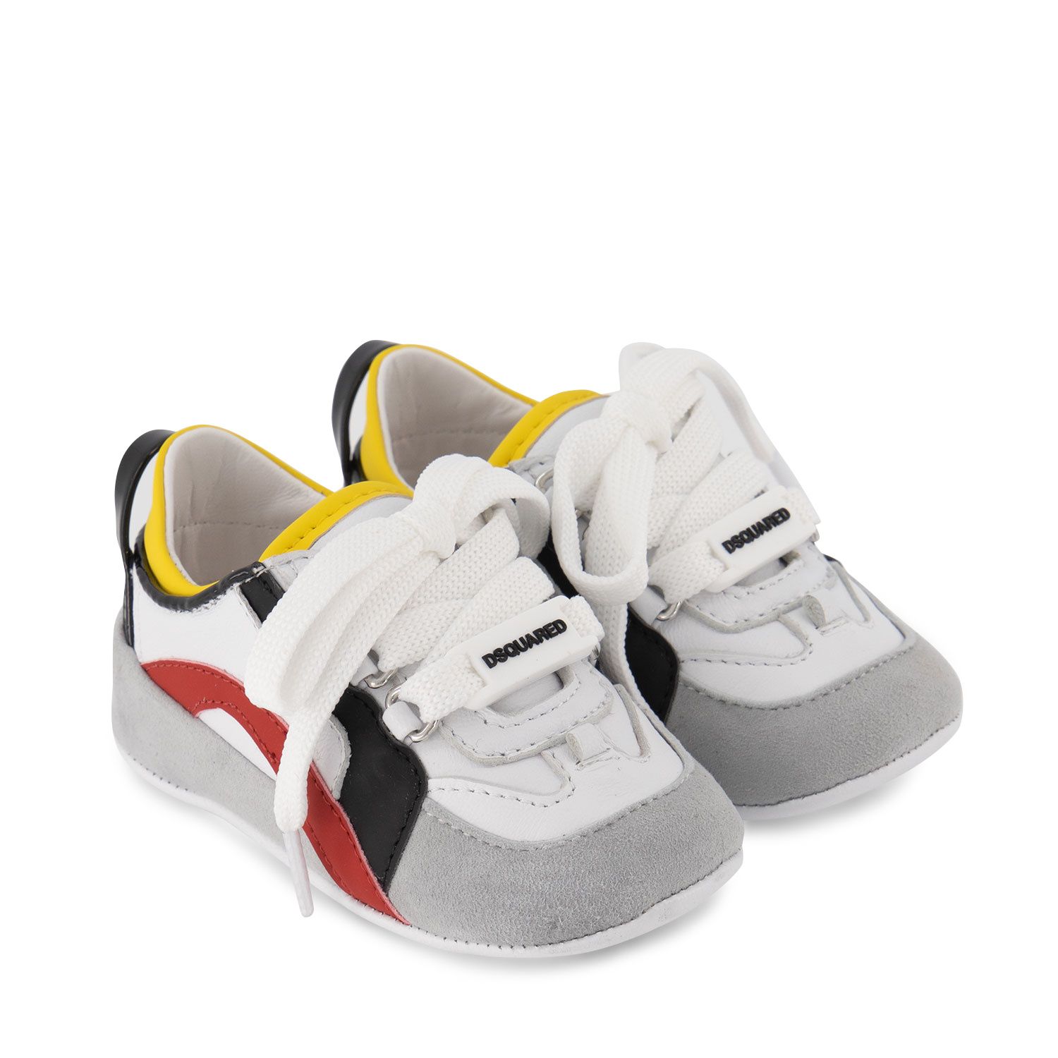 Picture of Dsquared2 70679 baby sneakers white