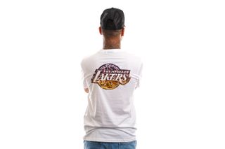Foto van New Era T-Shirt LOS ANGELES LAKERS NBA BACK BODY WATER PRINT TEE WHITE NE13083920