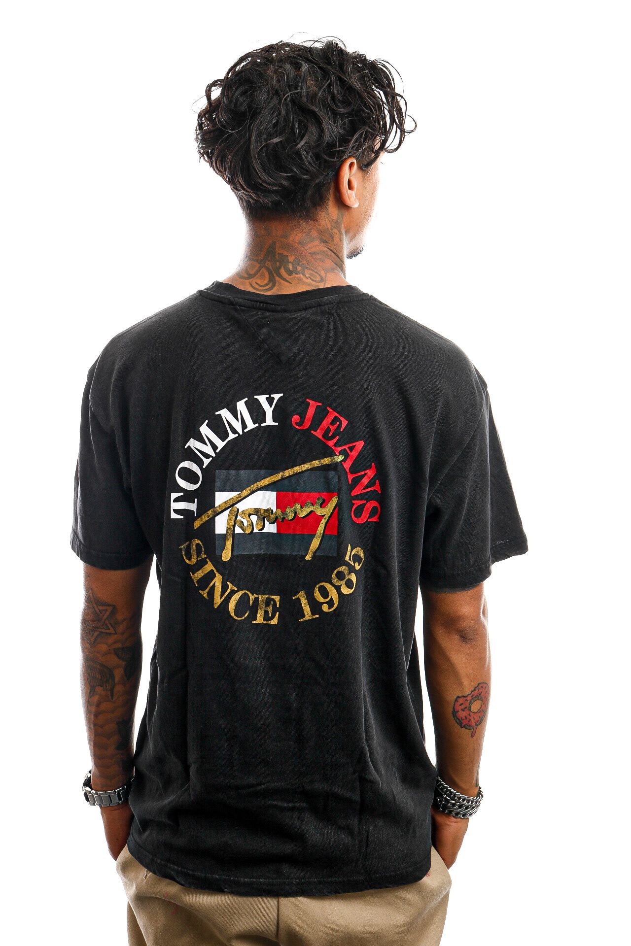Afbeelding van Tommy Jeans T-Shirt TJM SS VINTAGE CIRCULAR Black DM0DM11689