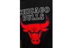 Afbeelding van New Era T-Shirt CHICAGO BULLS TEAM LOGO OVRSZD MESH TEE BLACK / SCARLET NE60284632