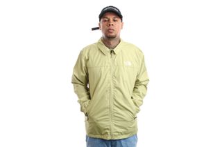 Foto van The North Face Jas M CYCLONE COACHES JACKET Weeping Willow NF0A5IGV3R9