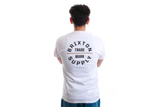 Foto van Brixton T-Shirt BRIXTON OATH V S/S STT WHITE/MOJAVE 16410