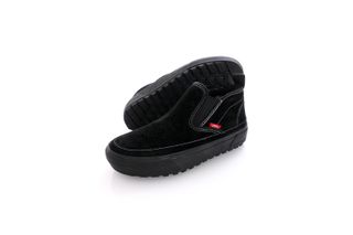Foto van Vans Sneakers VANS UA Mid Slip MTE-1 BLACK /BLACK / SUEDE VN0A5KQS4261