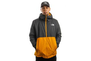 Foto van The North Face Jas M MILLERTON INSULATED JKT CITRINE YELLOW/TNF BLACK NF0A3YFIAUV1