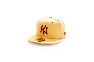 Foto van New Era New York Yankees Fitted Cap LEAGUE ESSENTIAL 59FIFTY NEYYAN Cream/Red NE60141438