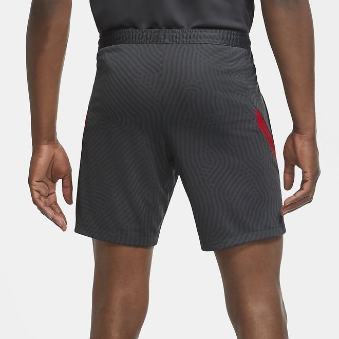 Afbeelding van Liverpool FC Strike Short Anthracite Gym Red