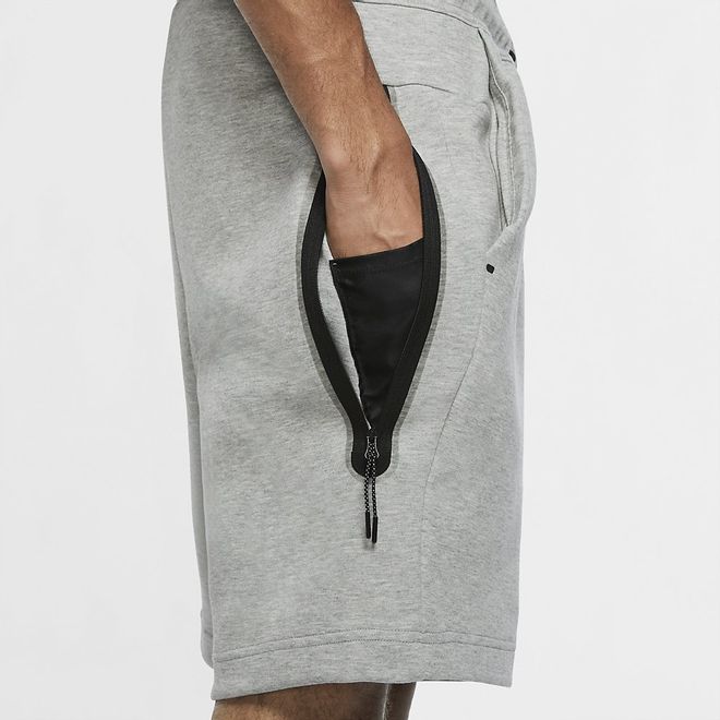 Afbeelding van Nike Sportswear Tech Fleece Short Dark Grey Heather