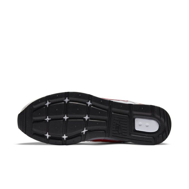 Afbeelding van Nike Venture Runner Grey Fog