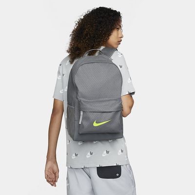 Foto van Nike Sportswear Heritage Winterized Backpack Smoke Grey