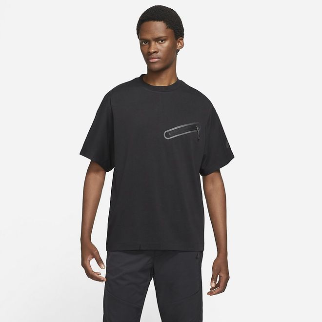 Afbeelding van Nike Sportswear Dri-FIT Tech Essentials Shirt Black