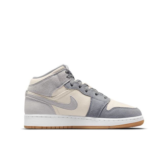 Afbeelding van Nike Air Jordan 1 Mid SE Kids Coconut Milk