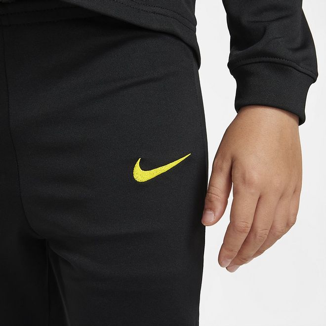 Afbeelding van Chelsea FC Strike voetbaltrainingspak met Dri-FIT voor kleuters Black Opti Yellow
