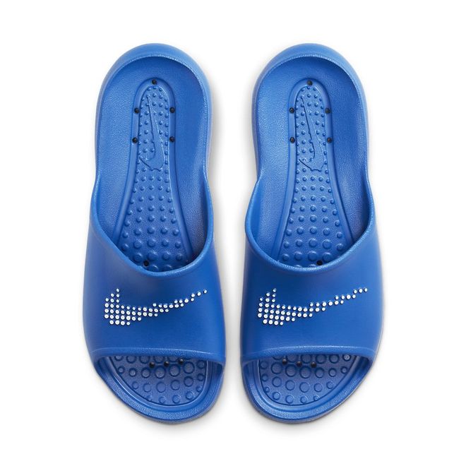nike victori one slipper