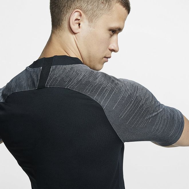 Afbeelding van Nike Breathe Strike Top Black