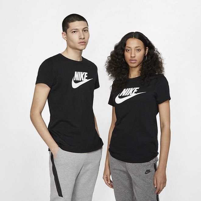 Afbeelding van Nike Sportswear Women Essential T-Shirt Black