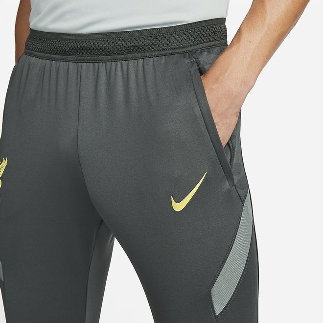 Afbeelding van Liverpool FC Strike Set Wolf Grey