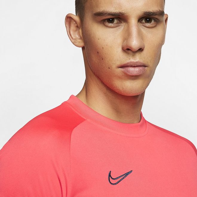 Afbeelding van Nike Dry Academy Top SS Laser Crimson