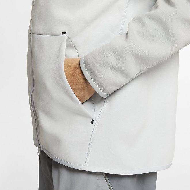 Afbeelding van Nike Sportswear Tech Fleece Hoodie Pure Platinum
