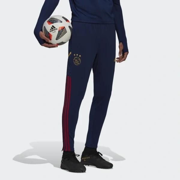 Afbeelding van Ajax Amsterdam Condivo 22 Trainingsset Team Victory Red