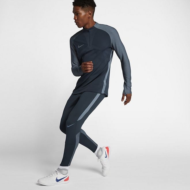 Afbeelding van Nike Aeroswift Strike Football Drill Set