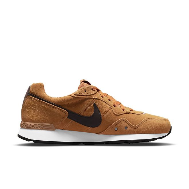 Afbeelding van Nike Venture Runner Suede Cider Brown