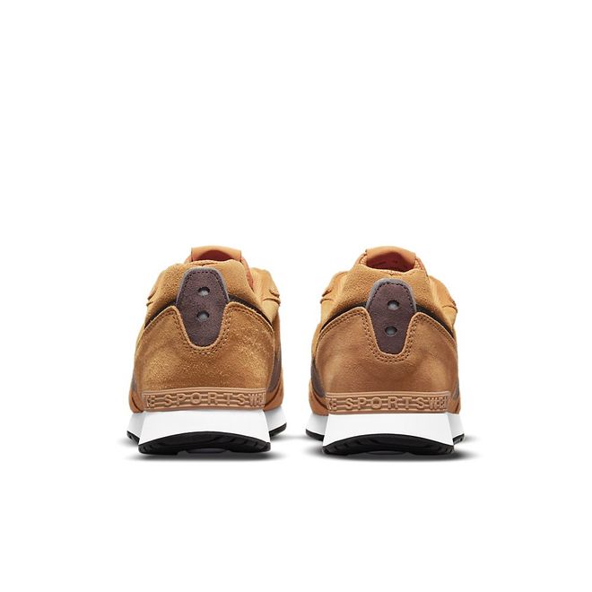 Afbeelding van Nike Venture Runner Suede Cider Brown