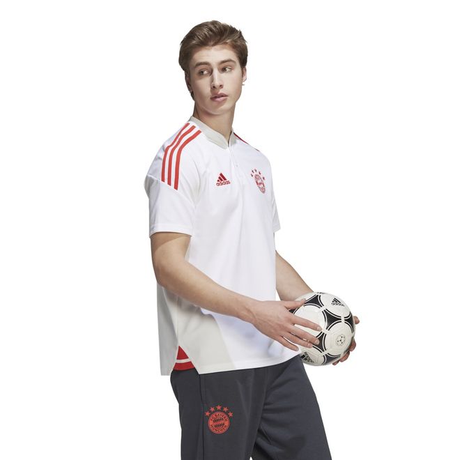 Afbeelding van FC Bayern München Condivo 22 Polo Set White