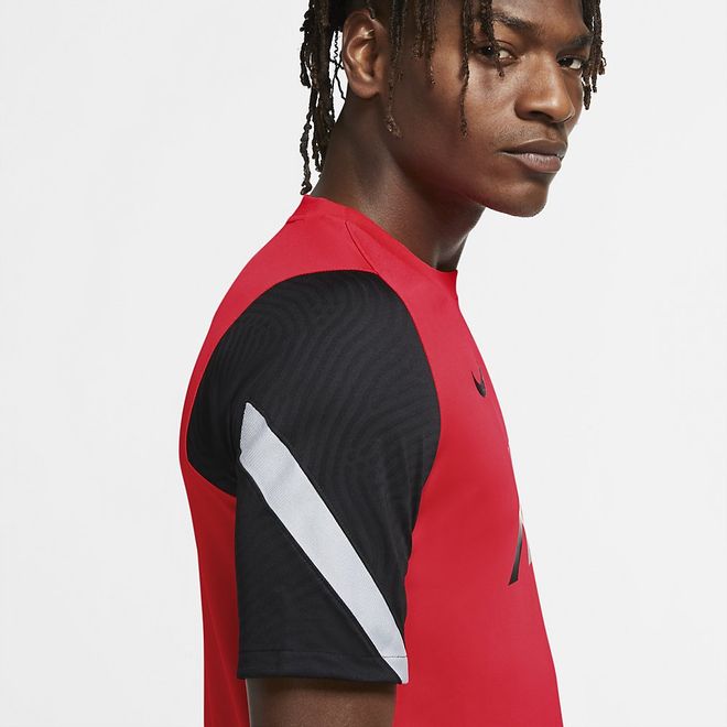 Afbeelding van Liverpool FC Strike Short Set Zwart