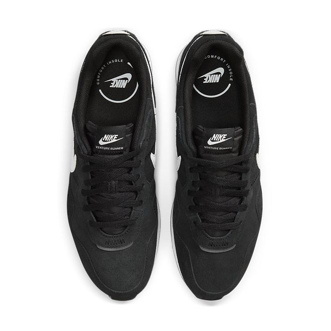 Afbeelding van Nike Venture Runner Suede Black White
