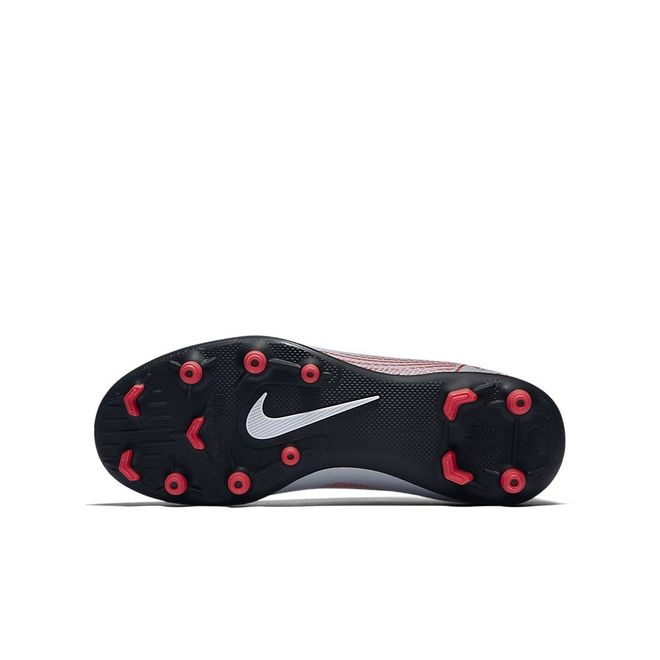 Afbeelding van Nike Mercurial Vapor XII Club MG Kids Grijs
