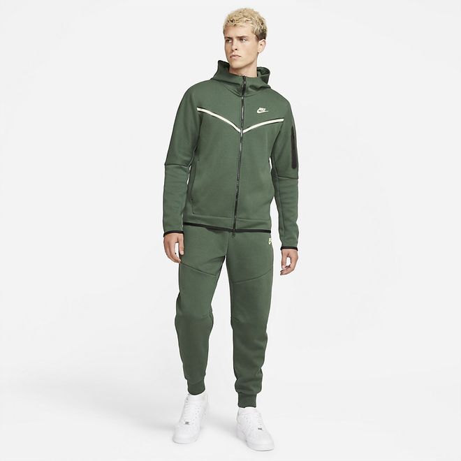Afbeelding van Nike Sportswear Tech Fleece Hoodie Galactic Jade