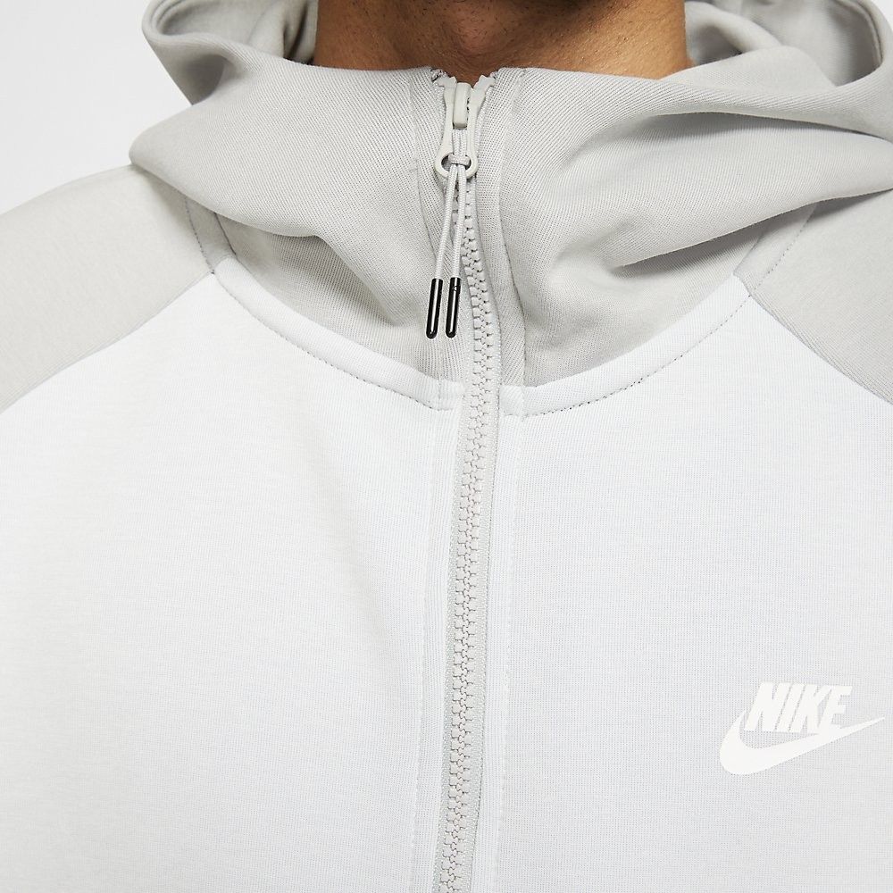 nike tech fleece platinum