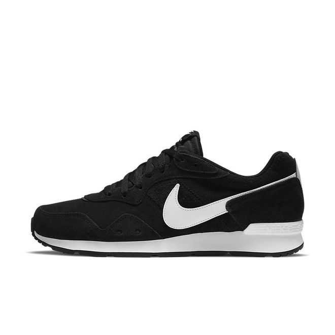 Afbeelding van Nike Venture Runner Suede Black White