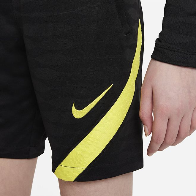 Afbeelding van Chelsea FC Strike Zomerset Kids Black Opti Yellow