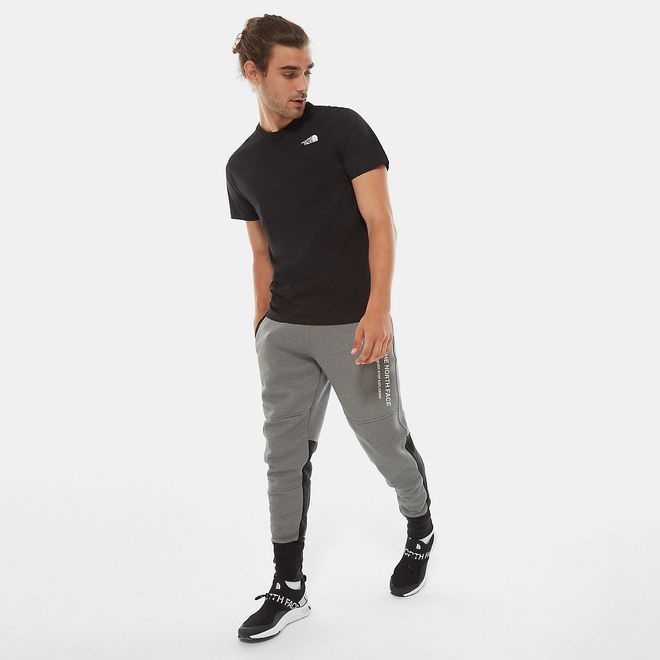 Afbeelding van The North Face Redbox T-Shirt Medium Black