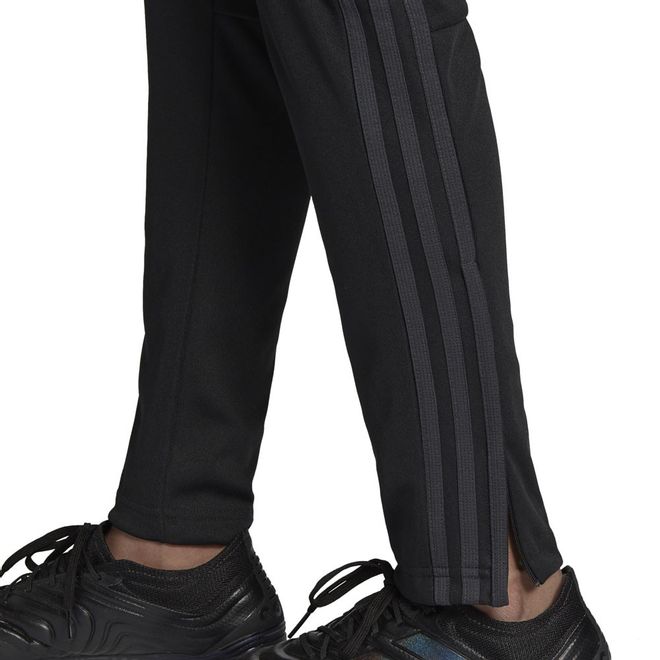 Afbeelding van Manchester United Training Set Kids Collegiate Red