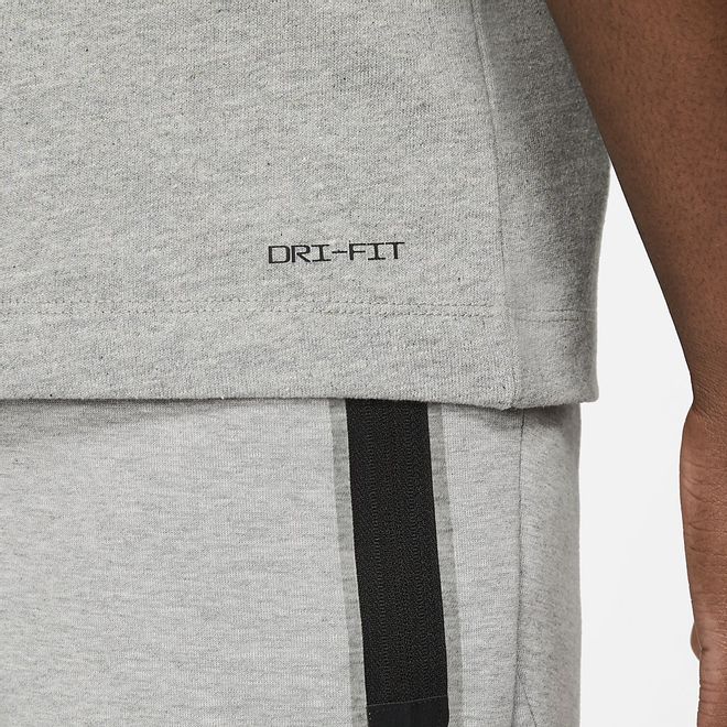 Afbeelding van Nike Sportswear Dri-FIT Tech Essentials Shirt Dark Grey Heather