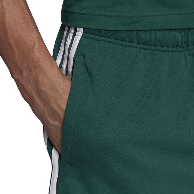 Afbeelding van Adidas Essentials 3 Stripes Set Collehiate Green