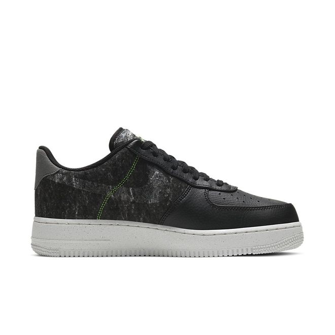 Afbeelding van Nike Air Force 1 '07 Black Light Bone