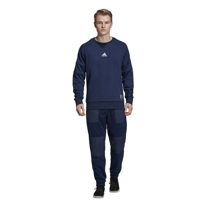 Afbeelding van Real Madrid Special Crew Sweat Set