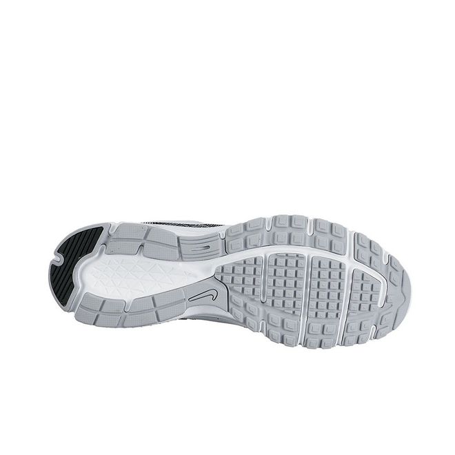 Afbeelding van Nike Revolution EU Wit