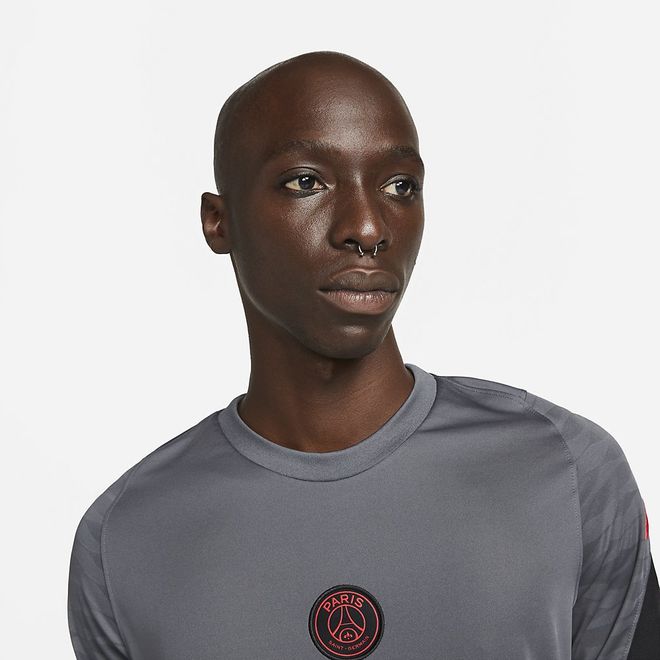 Afbeelding van Paris Saint-Germain Strike Top Dark Grey