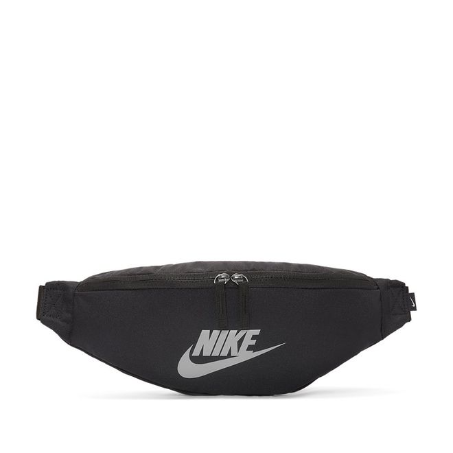 Afbeelding van Nike Sportswear Heritage heuptas Zwart-Zilver