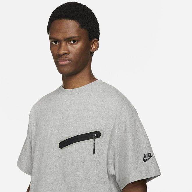 Afbeelding van Nike Sportswear Dri-FIT Tech Essentials Shirt Dark Grey Heather