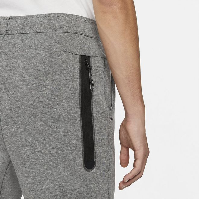 Afbeelding van Nike Tech Fleece Pant Carbon Heather Black